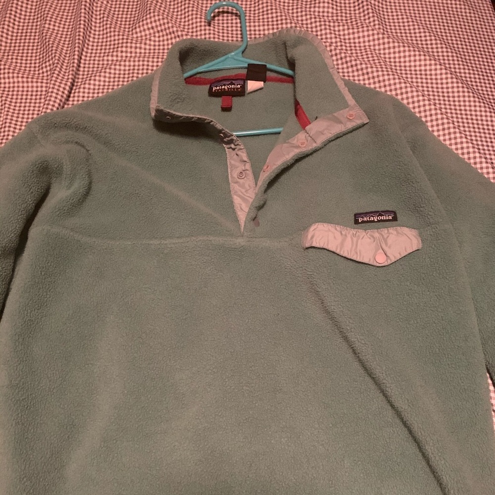 Light green and cream pullover